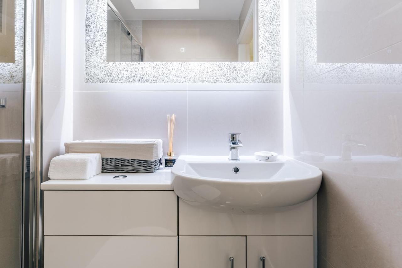 Luxury Inverness Central Apartment Private Parking المظهر الخارجي الصورة